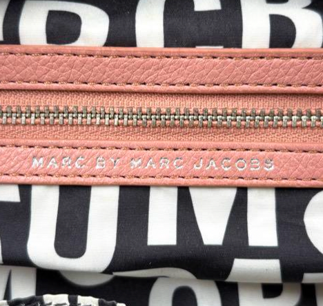 marc by marc jacobs baby groovee bag in pink