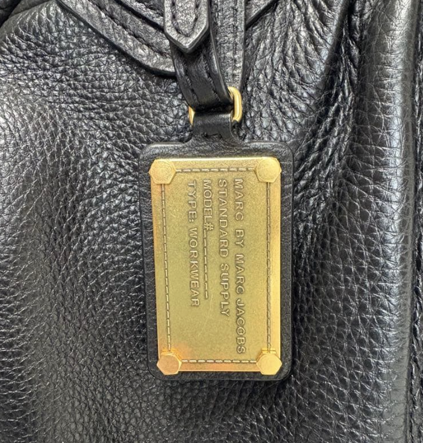 marc by marc jacobs vintage large groovee bag in black