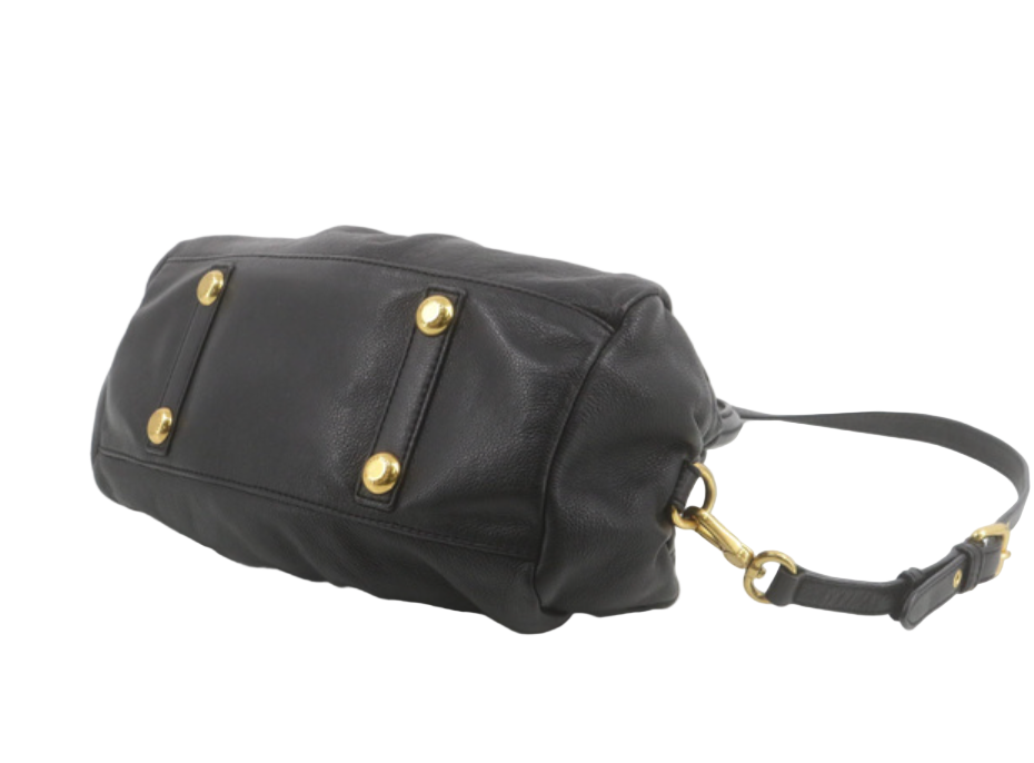 marc by marc jacobs baby groovee bag in black