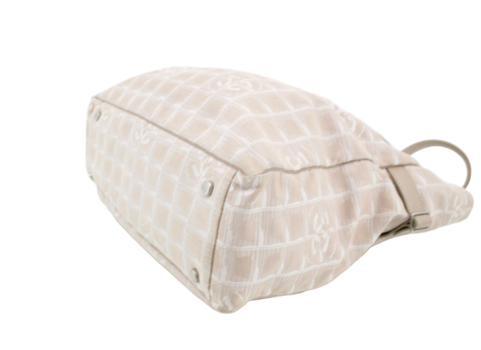 chanel new travel line tote bag in beige