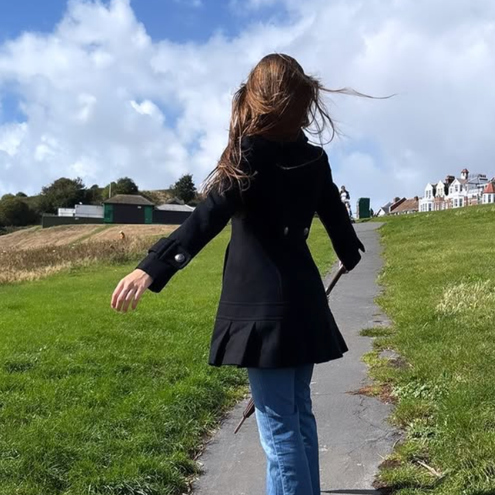 helenal udo helena burberry blue label vintage black pleated flirty coat (38)3